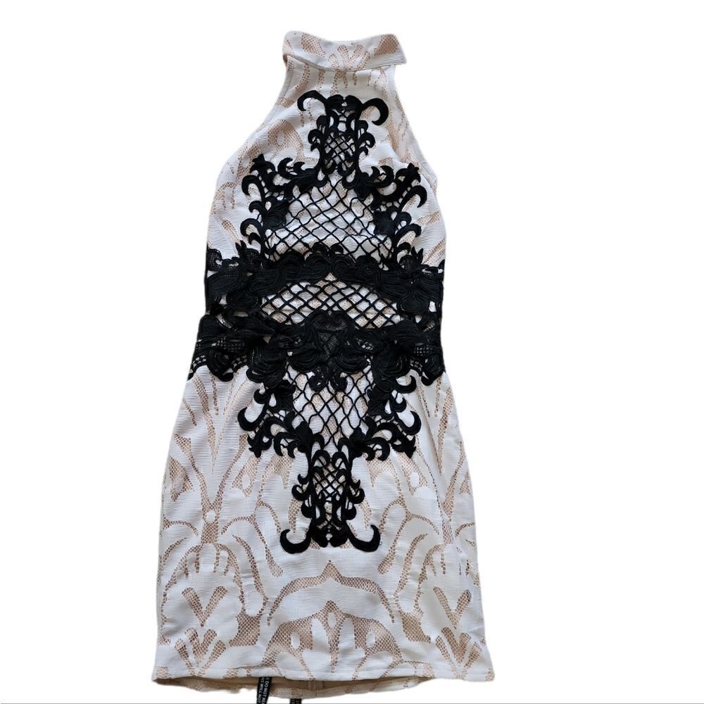 Pretty Little Thing Dress Lace Stretch Dress Size 2